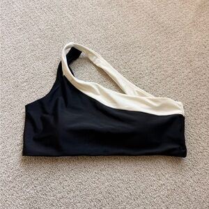 Women’s Summersalt Sidestroke Bikini Top Black and Ivory size 8 like new